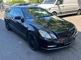 Mercedes-Benz E 220 Coupe CDI BE~NAVI~LEDER~EU5~TEMP - Mercedes-Benz E 220: Coupé, Cdi