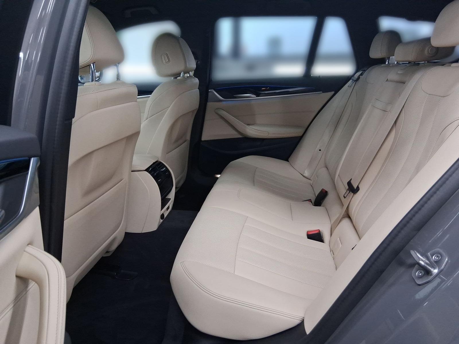 BMW 530e DrivAss*ParkAss*Head-Up*Lenkradheizung