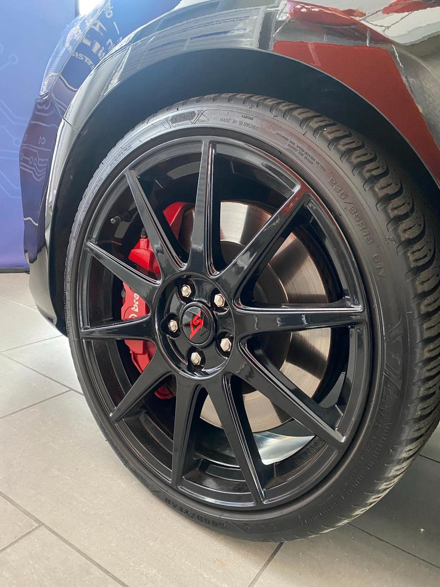 Ford Focus Lim. ST X *HeadUp*Track-Pkt.*