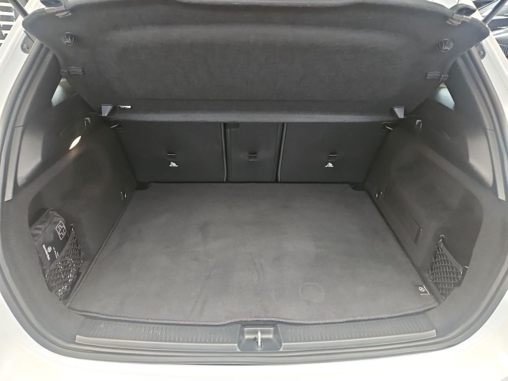 Fahrzeugabbildung Mercedes-Benz B 200 AMG Night Multibeam Sound Sport KAM Navi