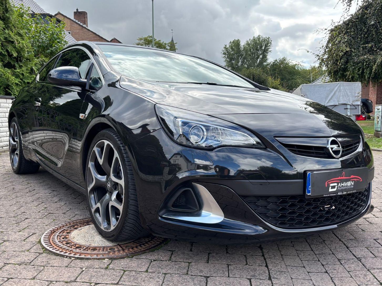 Opel Astra J GTC OPC 2.0 280ch - Carnet entretien - Sièges sport - Régulateur de vitesse - Suspension sport