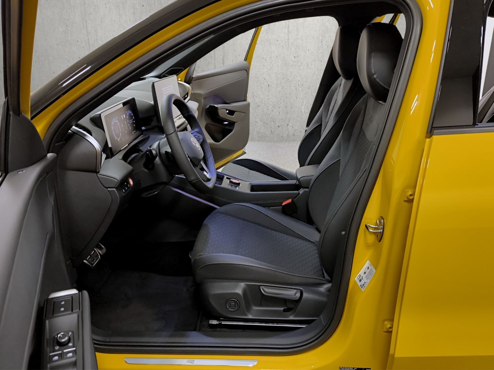 Volkswagen T-Roc - Bild 12