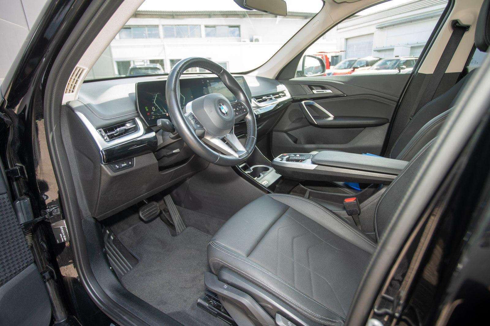 BMW X1 sDrive18i xLine AHK Adapt.LED DAB Kamera 1VB 