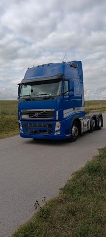 Volvo FH 500 6X2 OCEAN RACE