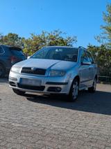 Skoda Fabia Combi 1.4 Benzin | Fast neue R... - Skoda Fabia aus 2005: 1.4
