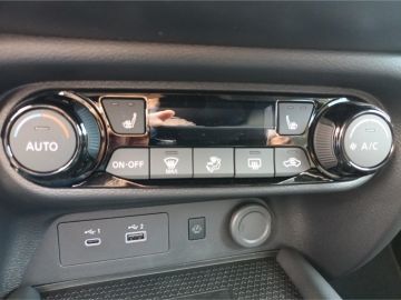 Nissan Juke N-Connecta 1.0 DIG-T °LED°Navi°Kamera°SHZ°
