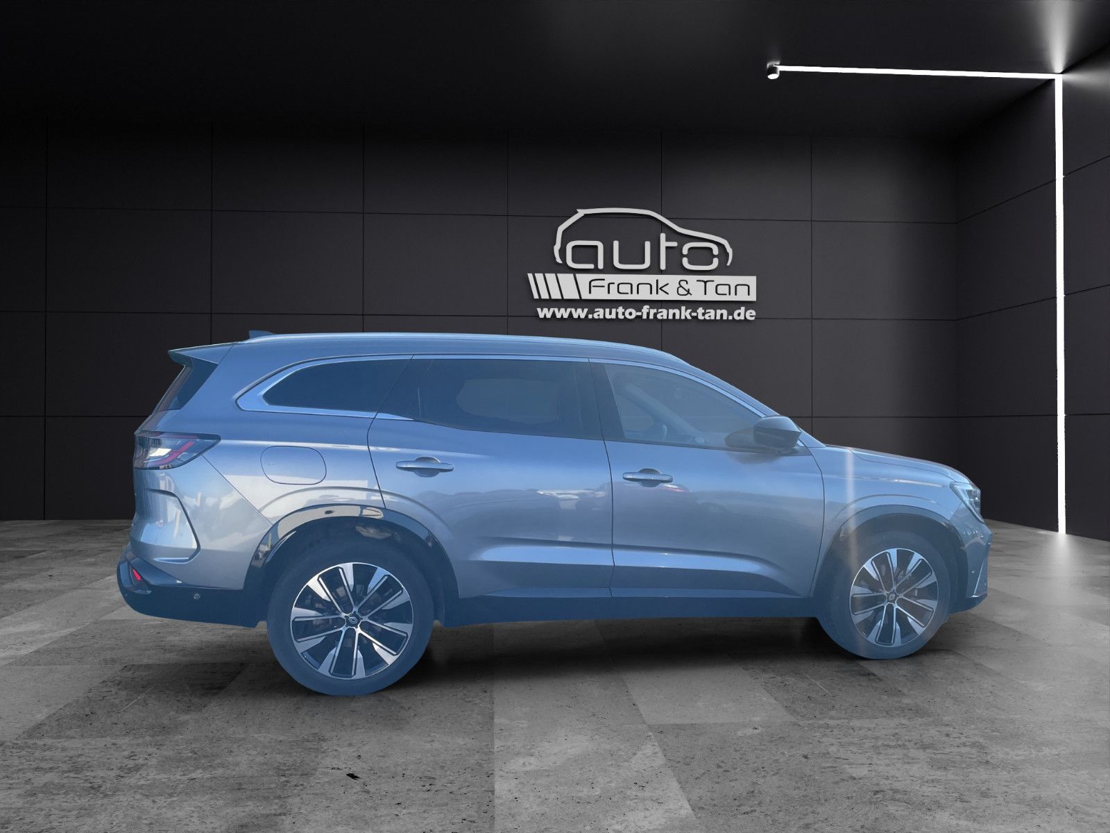 Fahrzeugabbildung Renault Espace VI Techno E-Tech Hybrid*7Sitzer*Navi*