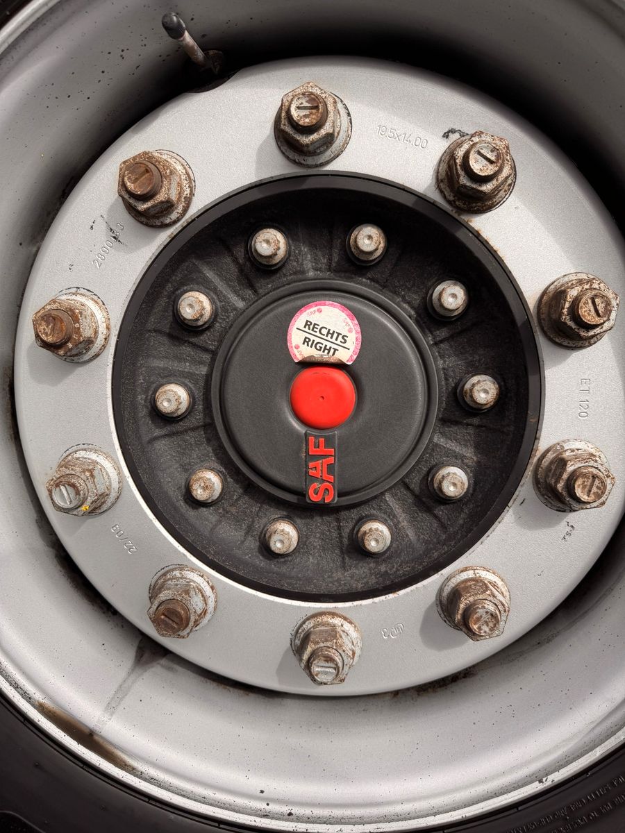 Fahrzeugabbildung Kögel ZW 18 Lafette SAF Achsen 15.910kg Nutzlast