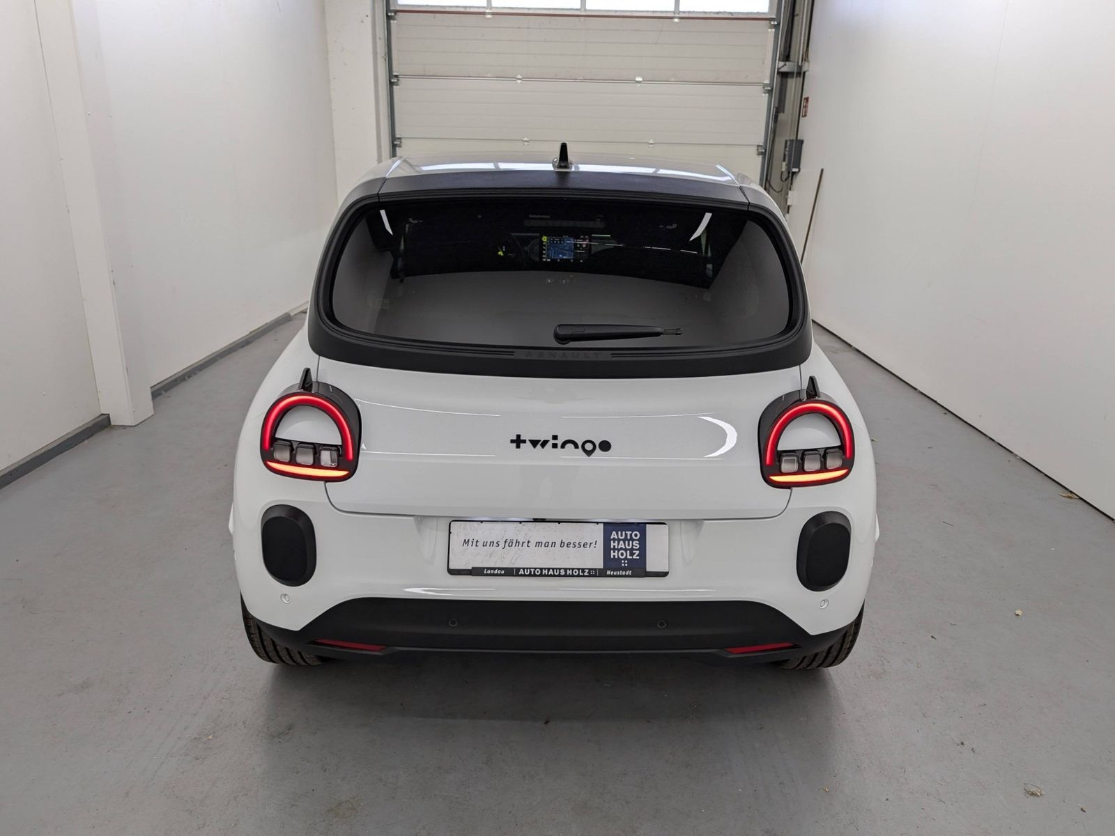 RENAULT Twingo E-TECH Techno 80 Urban Range 18-Zoll – Bild 3