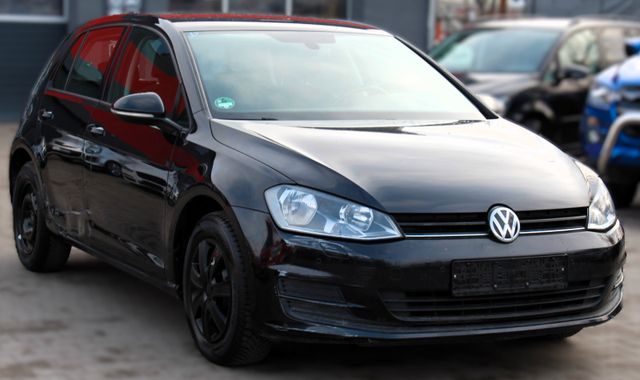 Volkswagen Golf VII Lim. Trendline BMT