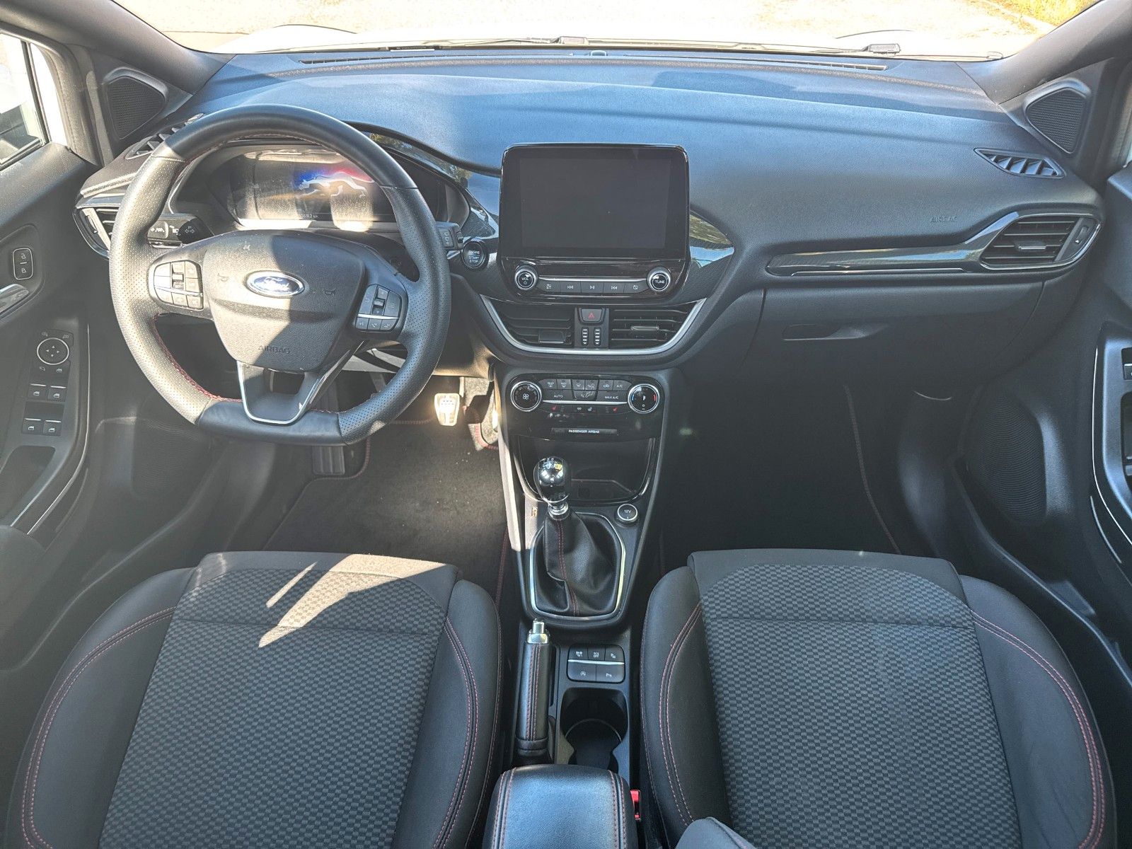 Fahrzeugabbildung Ford Puma ST-Line, FAHRASSISTENZ-PAKET