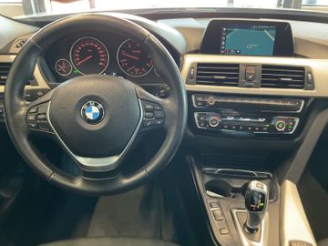 BMW 318 Gran Turismo - 11