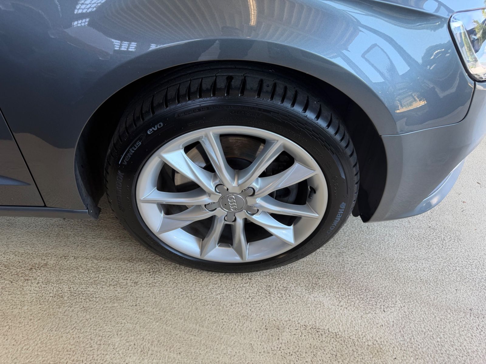 Fahrzeugabbildung Audi A3 Sportback 2.0 TDI attraction quattro