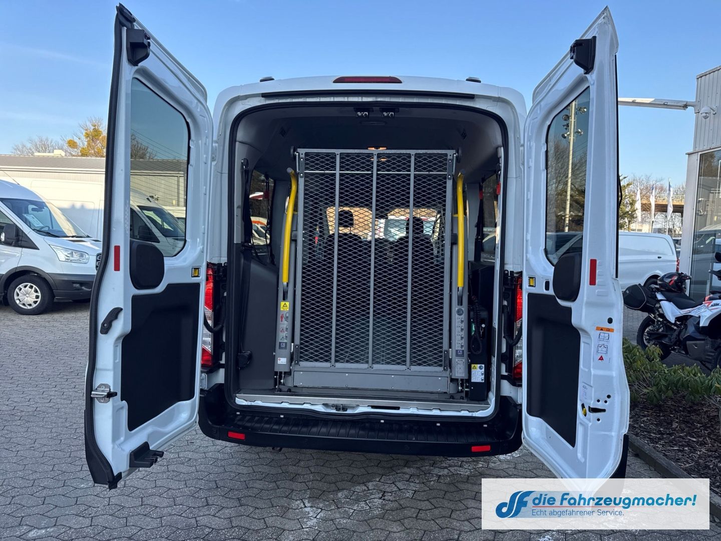 Fahrzeugabbildung Ford Transit Kombi 350 L3 Trend Notbremsass. Temp Tel