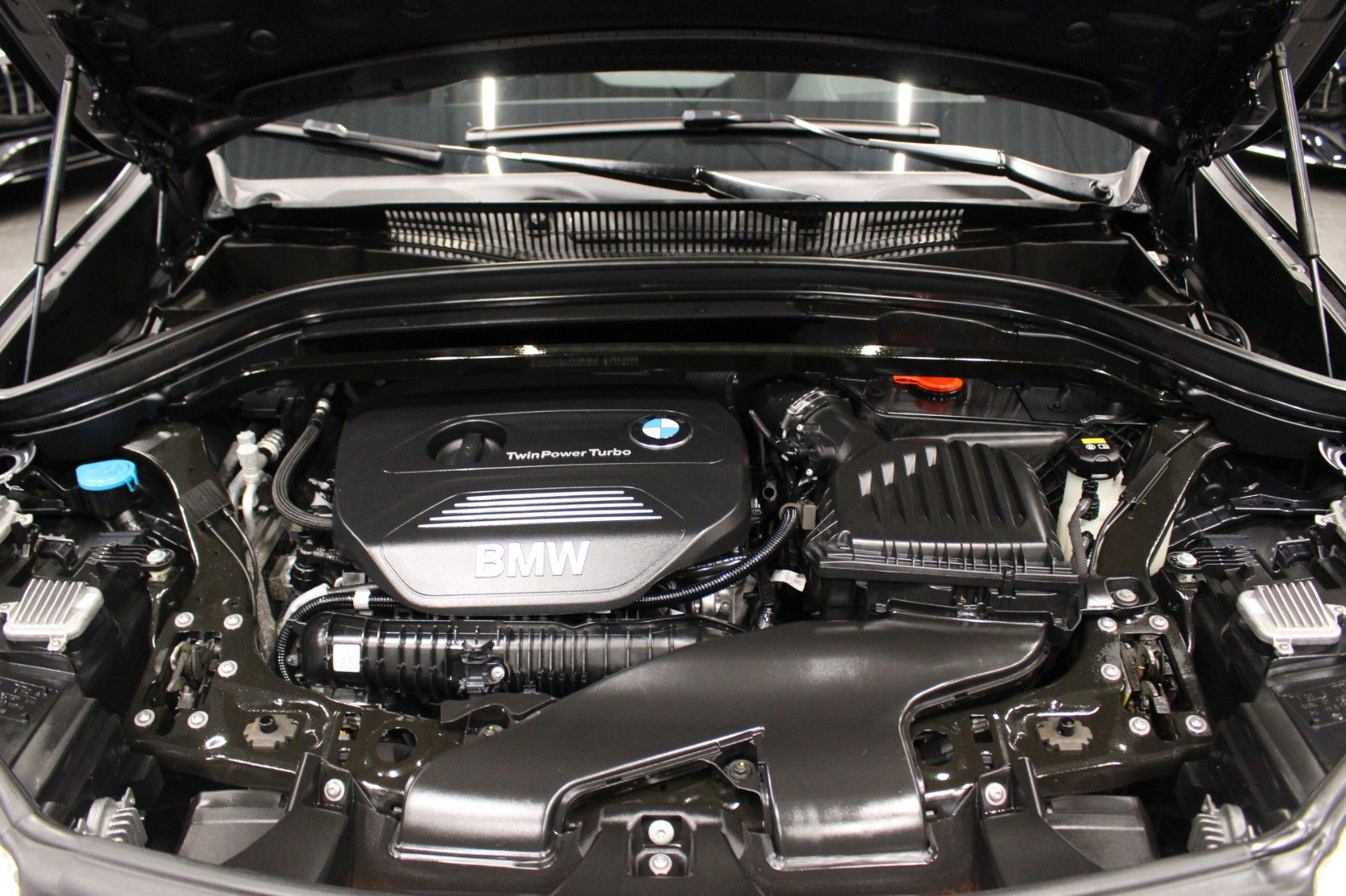 Fahrzeugabbildung BMW X1 xDrive 25 i M Sport Pano*HUD*Kamera*AHK