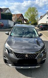 Peugeot 5008 PureTech 130 EAT6 Allure Allure - Peugeot 5008 mit Benzin-Antrieb: 1.6