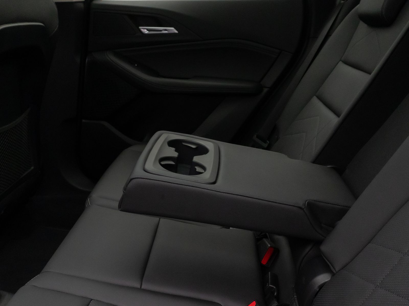 Fahrzeugabbildung BMW 218d Active Tourer Panorama 360°HUD Komfort AHK