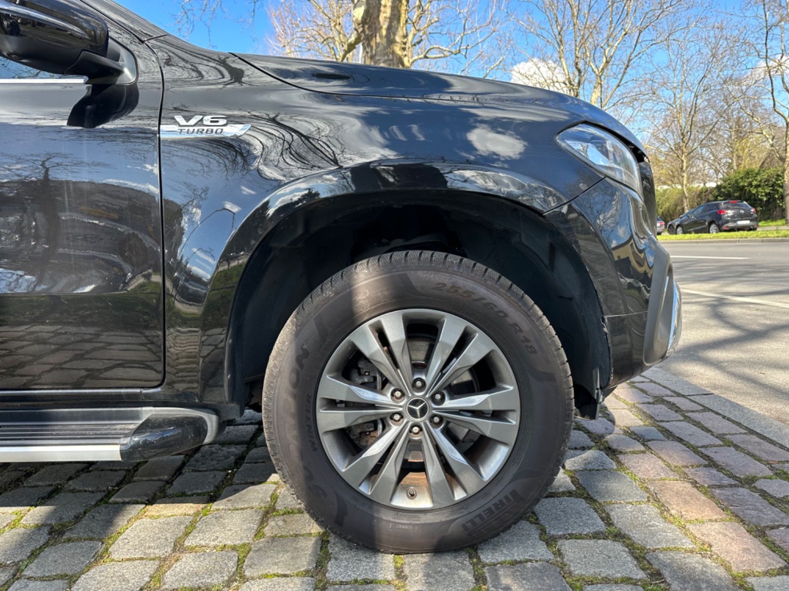 Fahrzeugabbildung Mercedes-Benz X 350d 4Matic DoKa Edition Power*Keyless*360°Kam