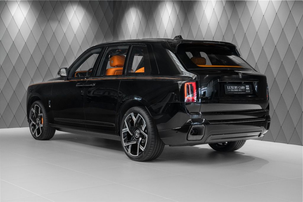 Cullinan BLACK BADGE 2026 BLACK/ORANGE 4 SEATS - Bild 5
