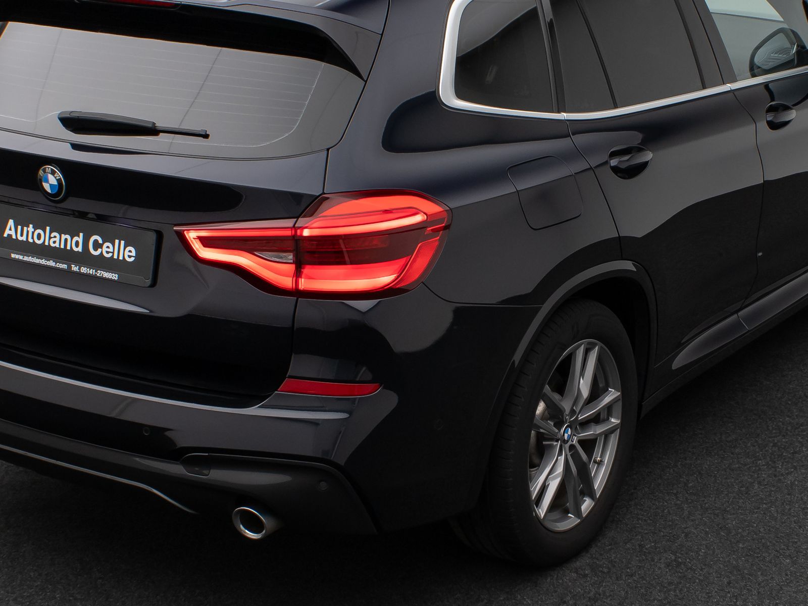 Fahrzeugabbildung BMW X3 xD20d M Sport Kamera HUD DAB H/K AHK Komfort