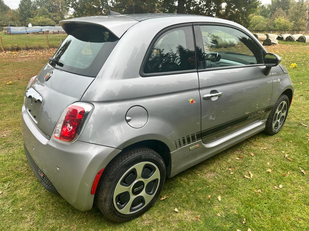 Fiat 500e Abarth California Klima+Navi+Ganzjahr+SH+FS