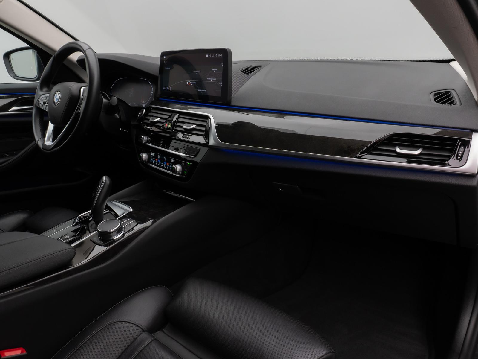 BMW 520 d xD Kamera HUD DAB HiFi Belüftung Leder Komf, миниатюра 24
