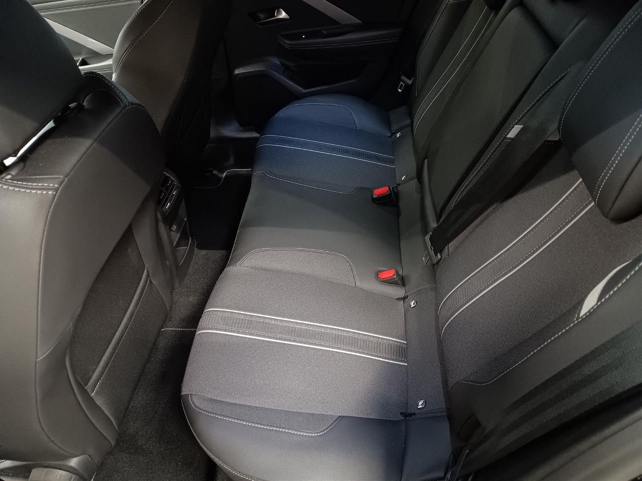 Fahrzeugabbildung Opel Astra L STGS 1.2 Turbo 96KW Automatik