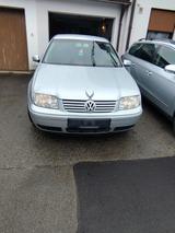 Volkswagen Das Auto hat kleine Mängel, deshalb ist es... - Volkswagen Bora mit Diesel-Antrieb