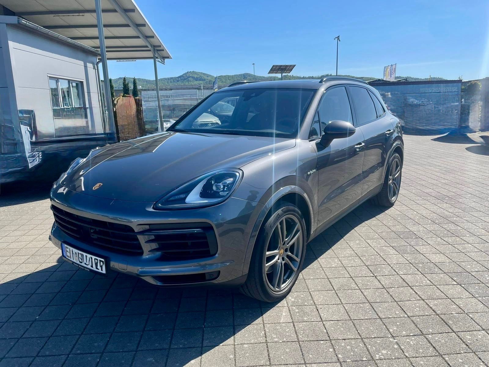 PORSCHE Cayenne E-Hybrid 