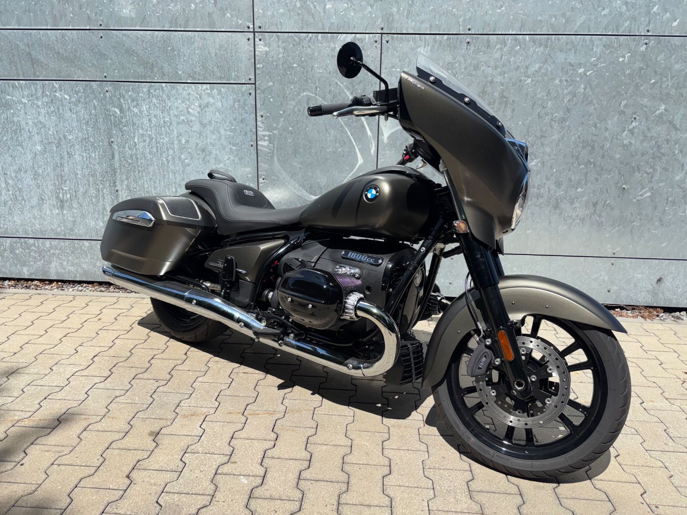 Fahrzeugabbildung BMW R 18 B Bagger Marshall ACC Rückfahrhilfe OIL INC