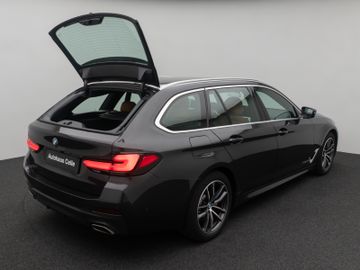 Fahrzeugabbildung BMW 520d xD Tour M Sport HI-FI M Sportfahrwerk