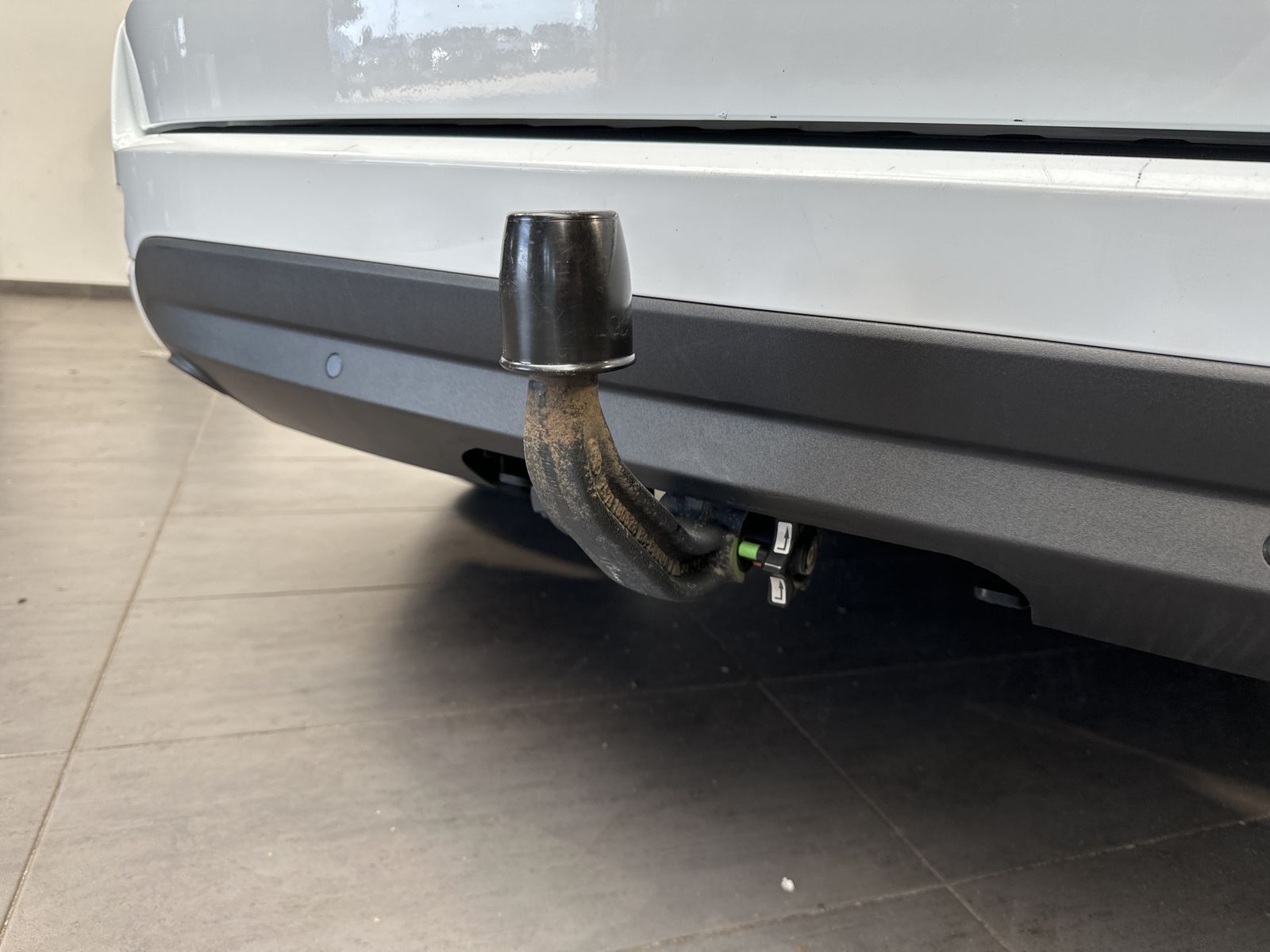 Fahrzeugabbildung Ford S-MAX 2.0 EB Aut. Titanium 7-Sitzer NAV+LED+AHK