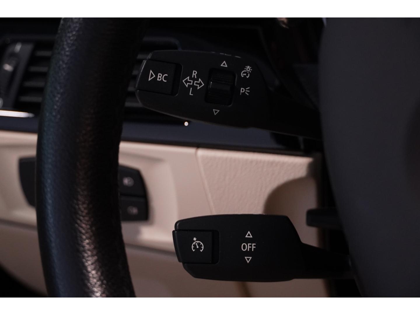 BMW 330 i Cabrio Memo Comfortpak. Leder 19''HIFI Key