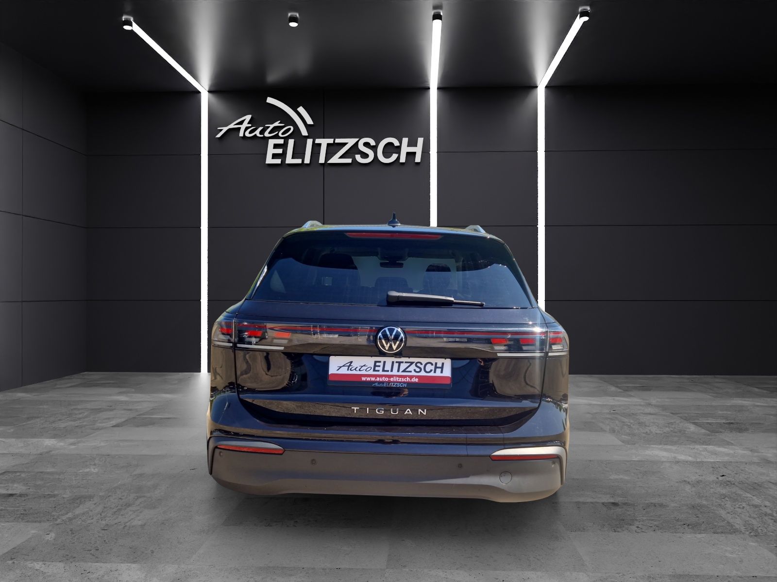 Fahrzeugabbildung Volkswagen Tiguan 2.0 TDI Life DSG LED+ ACC AHK SHZ LRHzg W