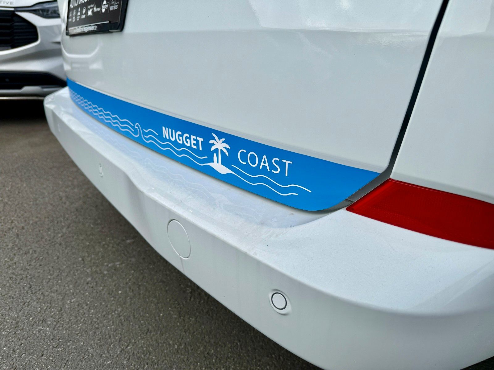 Vehicle image Ford Nugget L1 Coast | New model V710