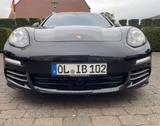 Porsche Panamera 4S  - Porsche Panamera mit Anhängerkupplung