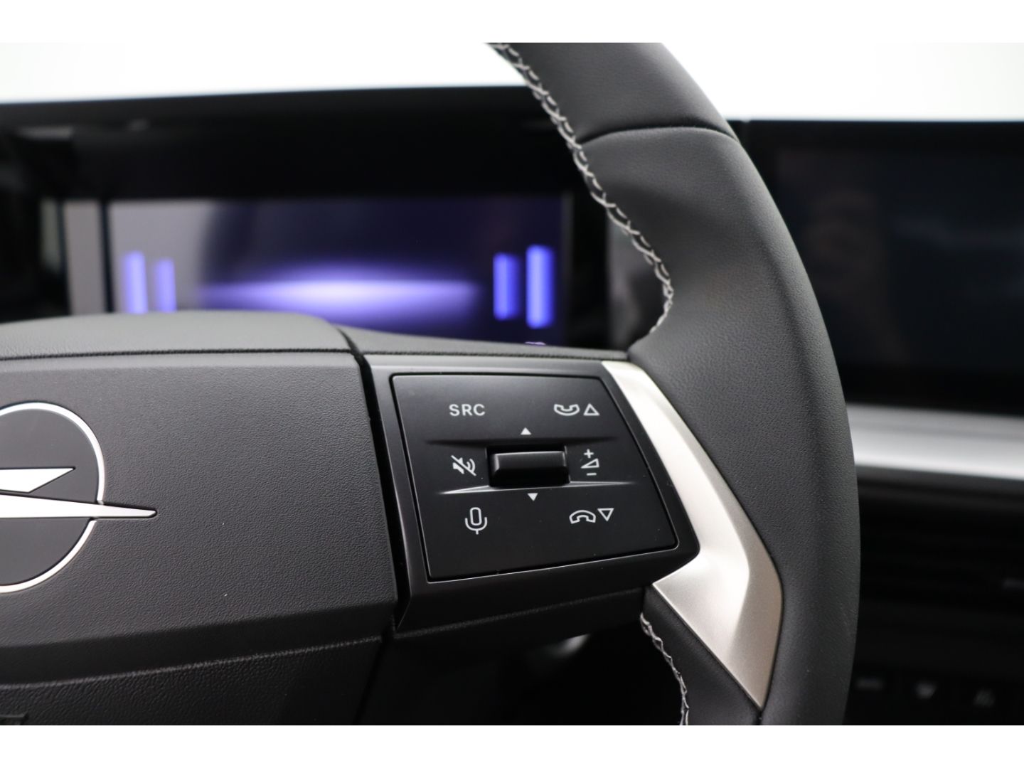 Fahrzeugabbildung Opel Frontera Electric GS 83 kW LED,Allwetter,Kamera