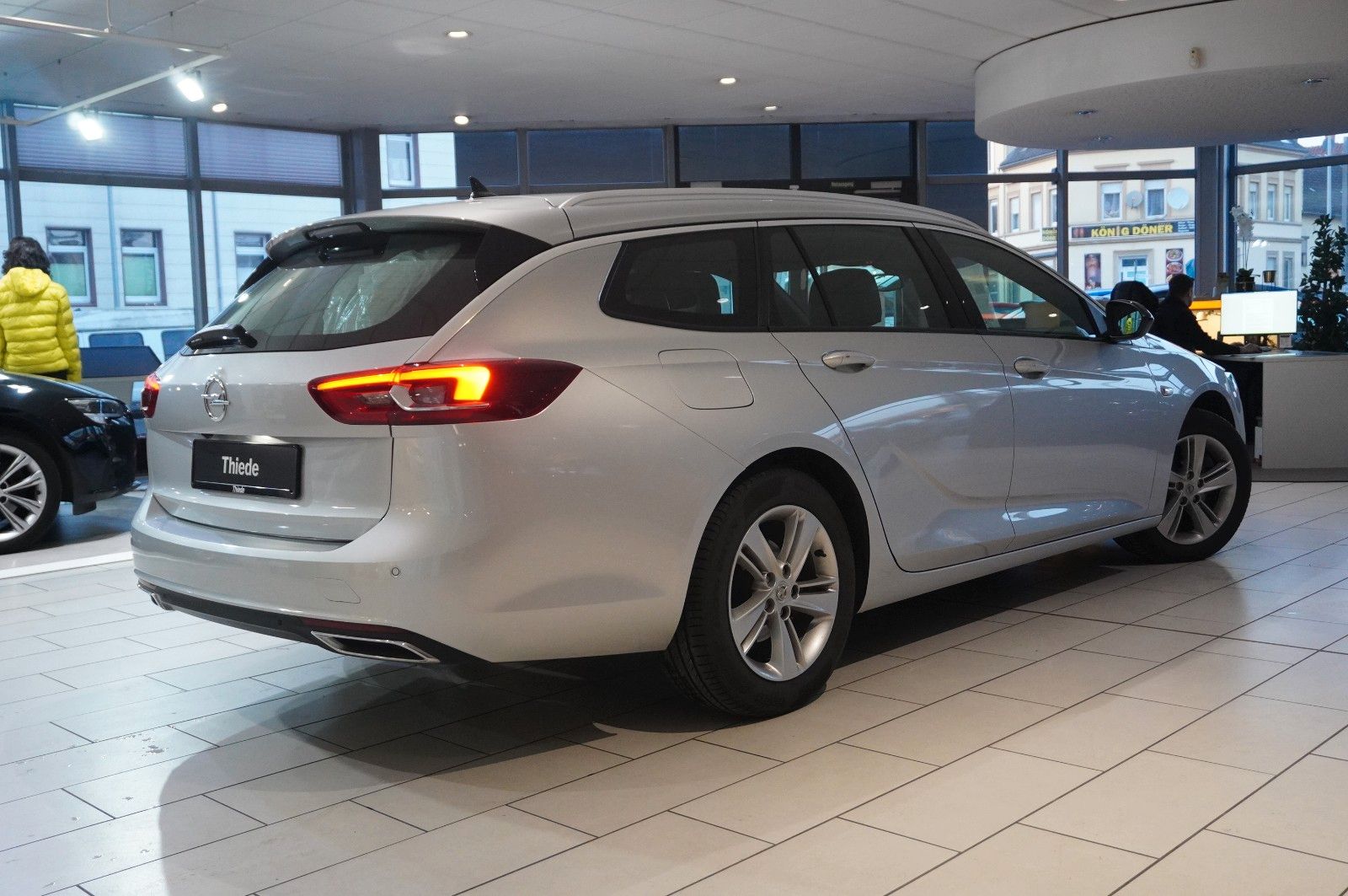 Fahrzeugabbildung Opel Insignia B ST 2.0D ELEGANCE NAVI/LED/KAMERA/HUD