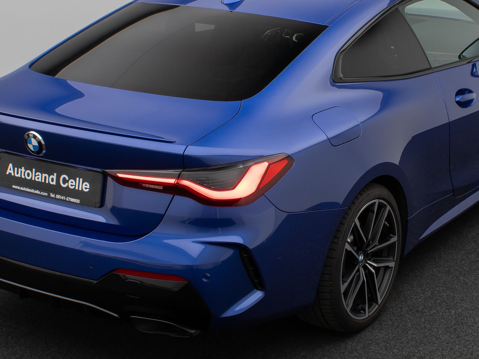 Fahrzeugabbildung BMW M440d xD Coupé 360°Glasdach HUD Laser DAB H/K