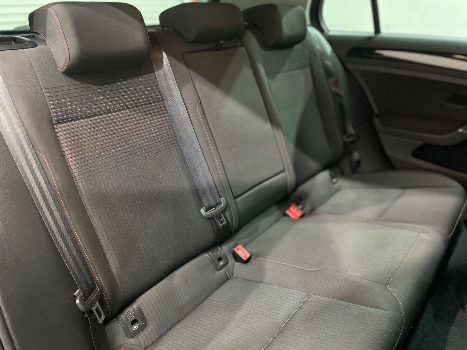 Fahrzeugabbildung Volkswagen Golf 1.5 TSI Sound #ACC#Navi#Carplay#PDC