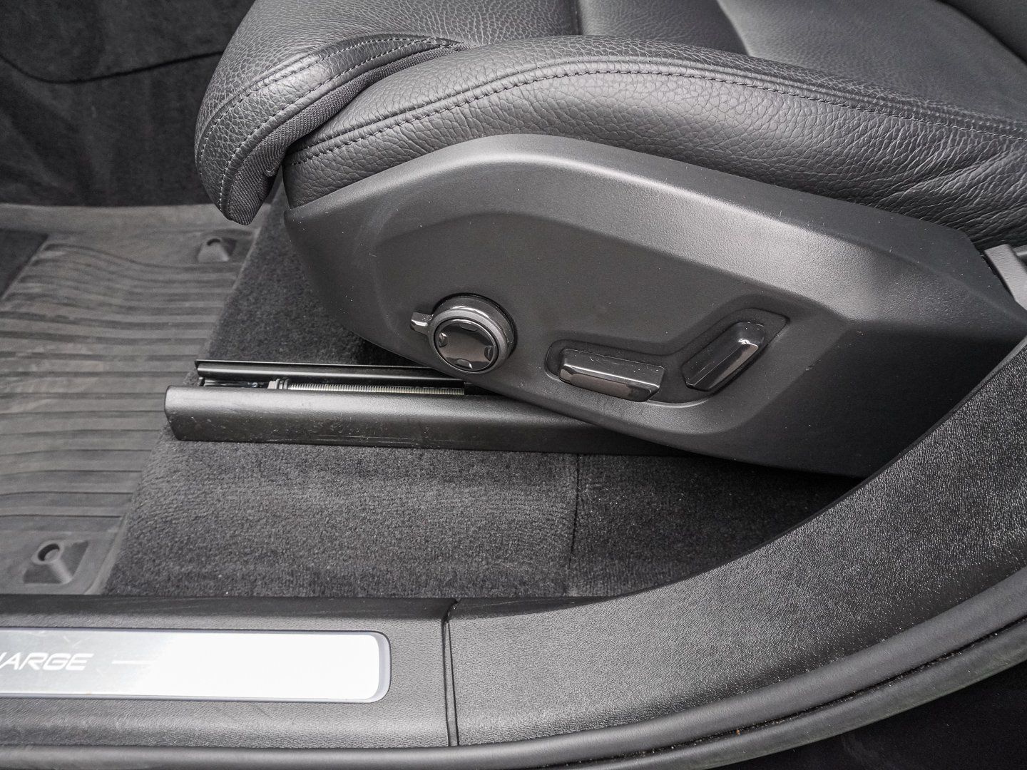Volvo XC90 T8 AWD Ultimate Bright Plug-in Hybrid PANO foto 16