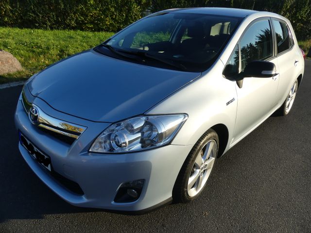 Toyota Auris 1.8 Hybrid Kamera Klimaautomatik USB BT