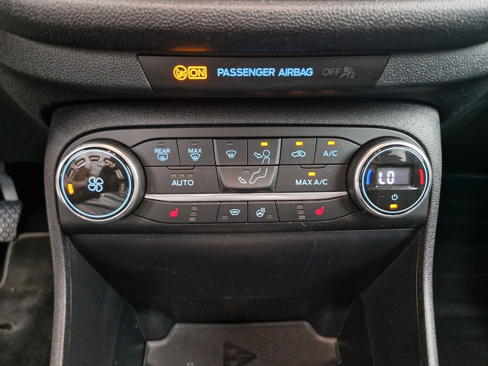 FORD Fiesta  1.0 EcoBoost MHEV Titanium – Bild 27