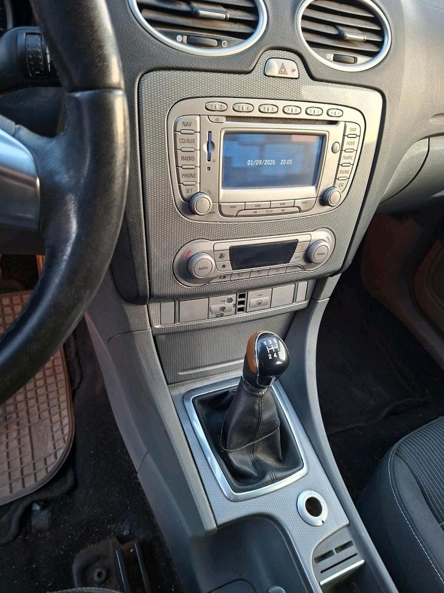 Ford Focus 2008 — photo 10