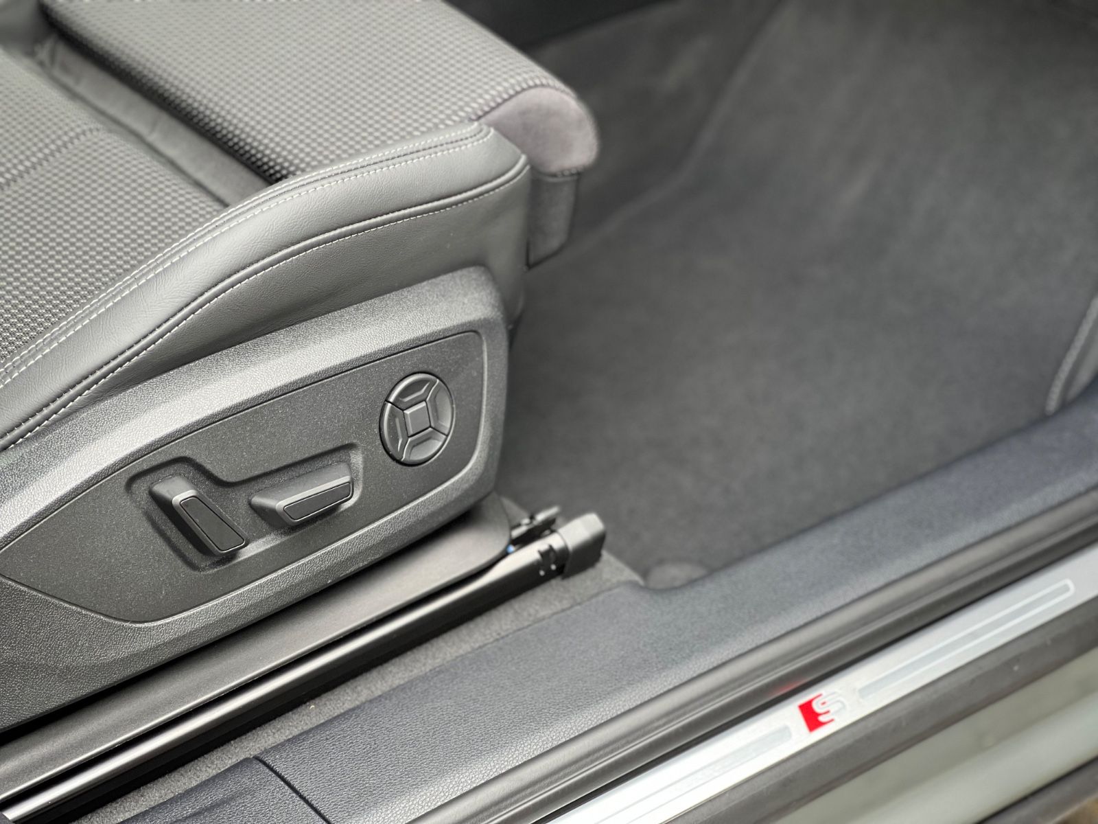 Audi Q3 45 TFSI e Aut. 3x S line Virtual Cockpit ACC foto 15
