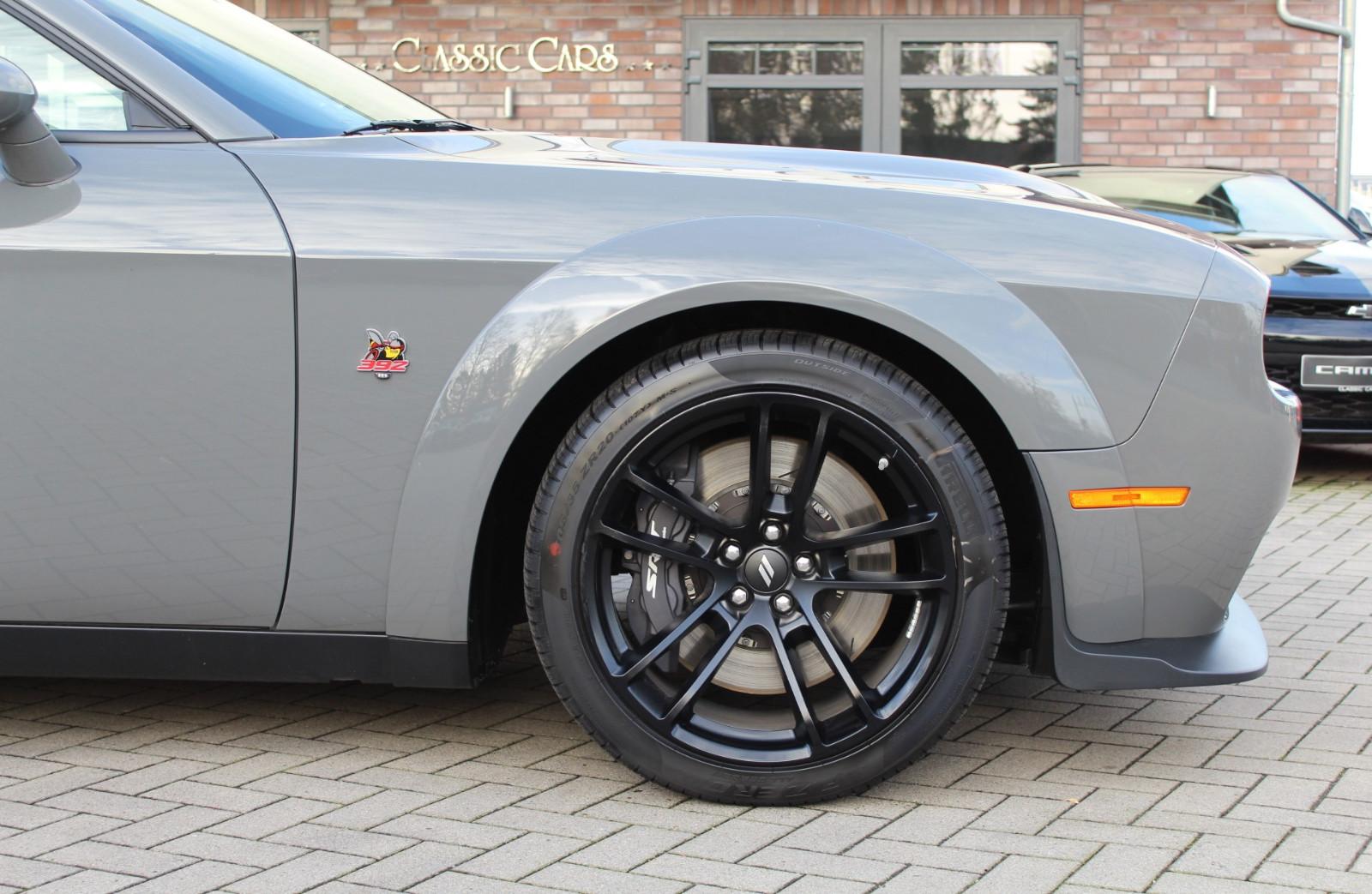 Dodge CHALLENGER 6,4L ScatPack Widebody - Unfallfrei