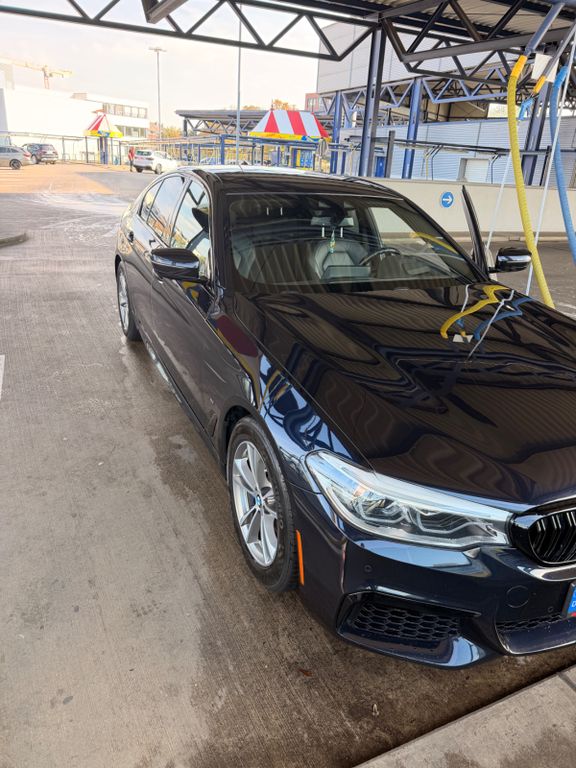 Image of BMW 530