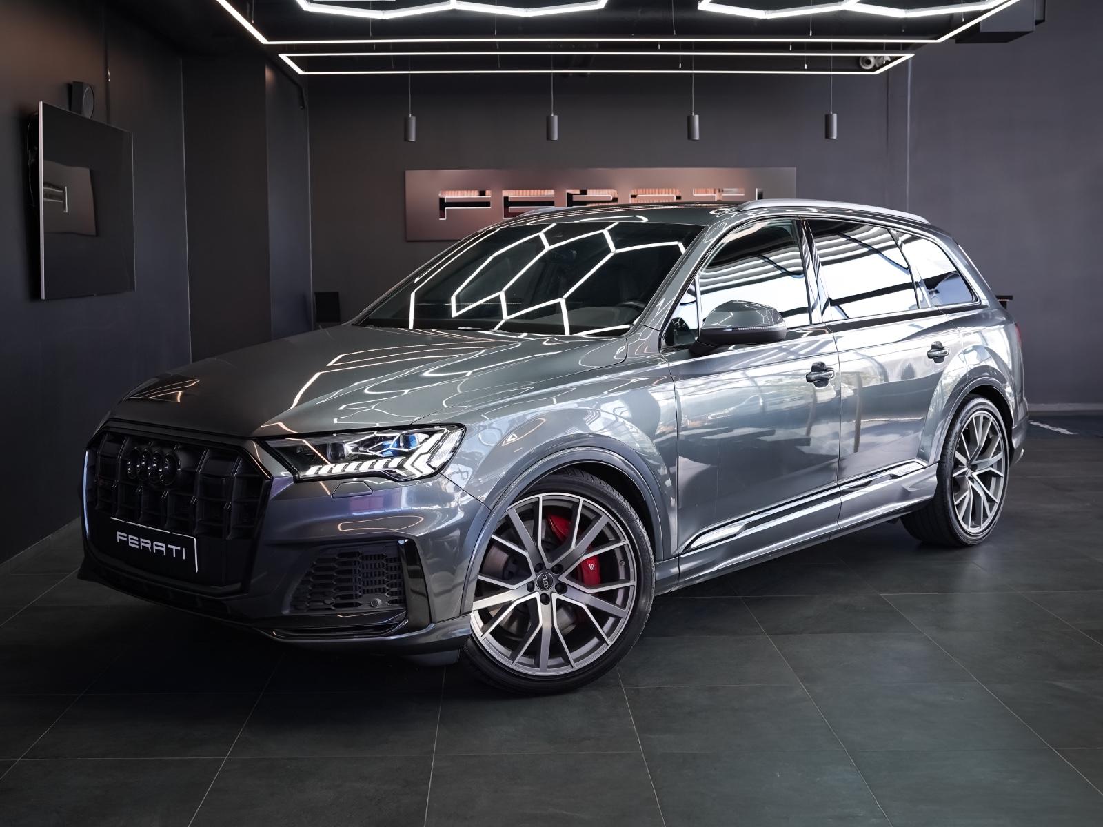 Audi SQ7 4.0 TDI  V8 Quattro; MatrixLED; Hitch; ACC