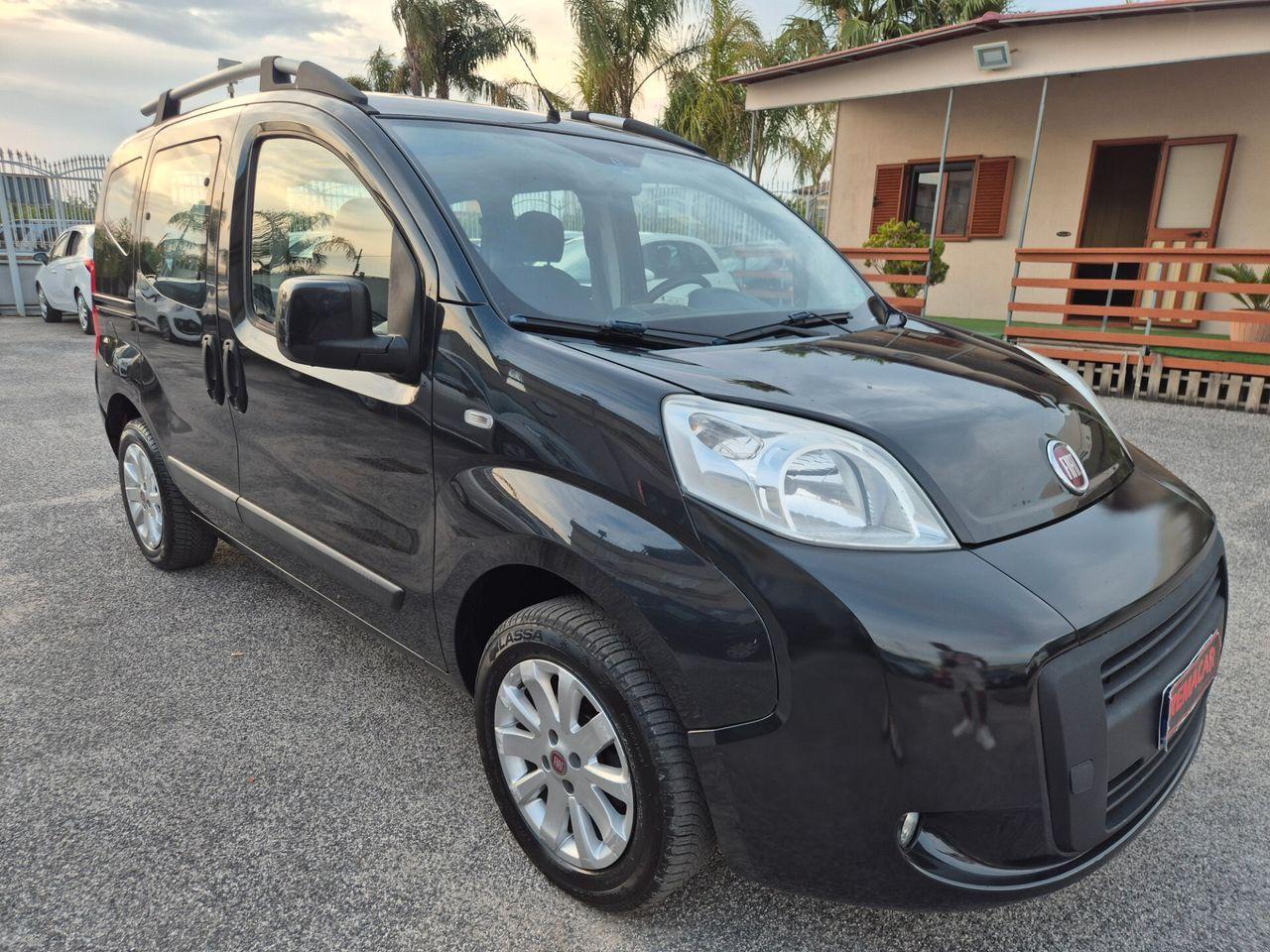Fiat Qubo 2015 — салон