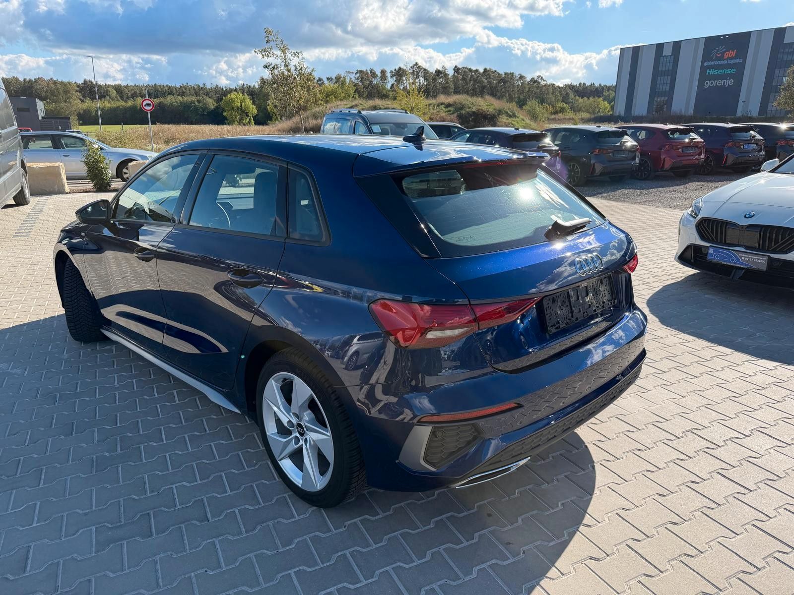 Audi A3 Sportback 30 TFSI S line imagem 3